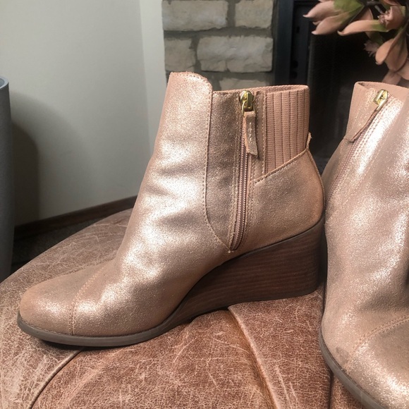 Toms sparkling rose gold wedge bootie - Picture 2 of 8